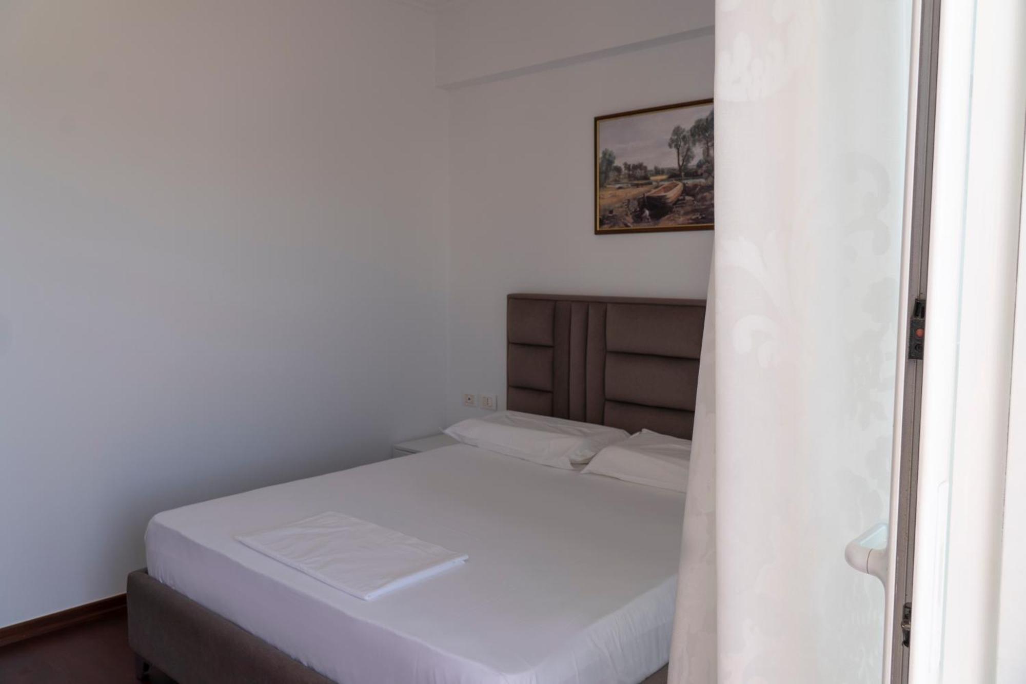 Apartamento Center Sea View Sarandë Exterior foto